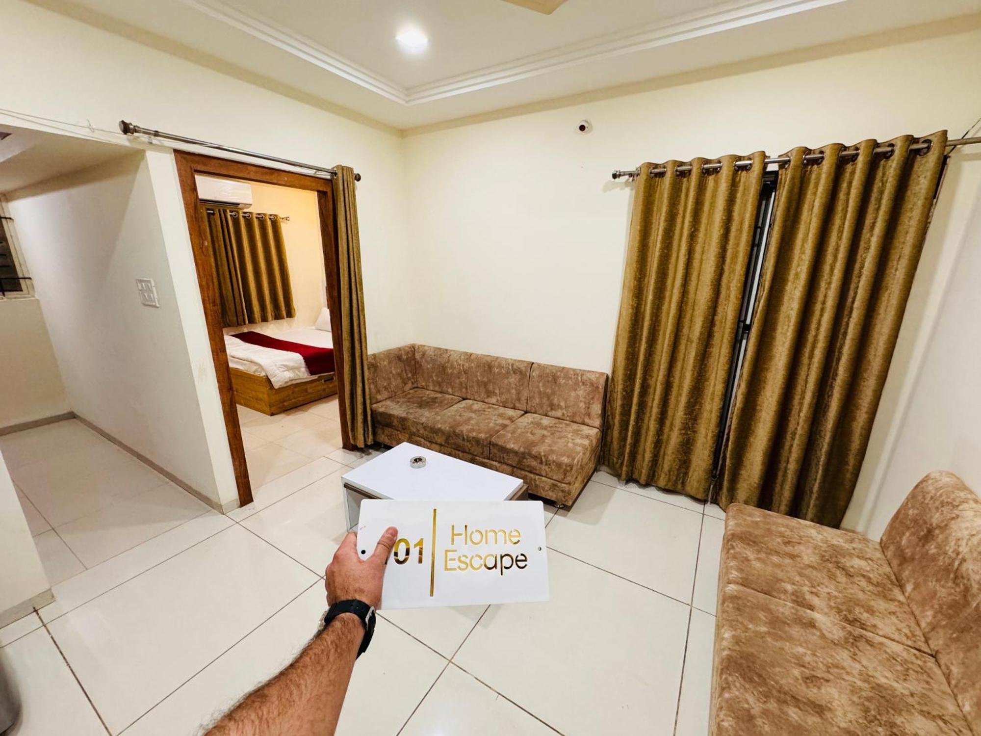 Home Escape 1Bhk Apartment Near Bombay Hospital Индор Екстериор снимка